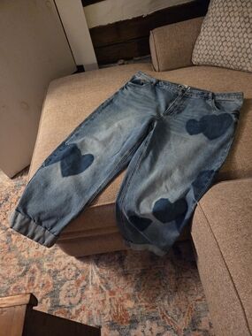 Chic Soul Blue Denim Boyfriend Jeans with Heart Patches